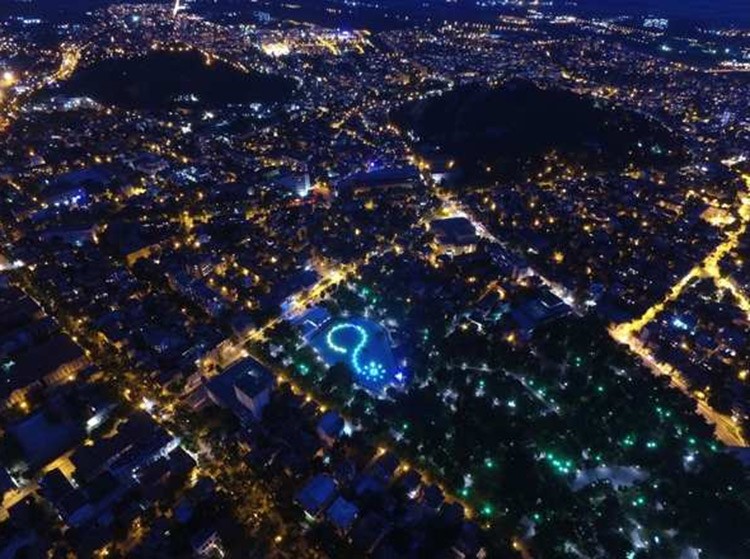ومن فئة الجوائز حازت هذه الصورة على المرتبة الثانية، من بلغاريا