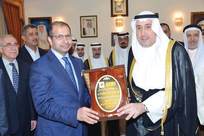 الشيخ فيصل الحمود مكرما دسليم الجبوري ﻿