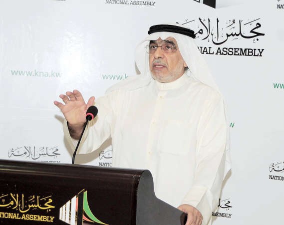عدنان عبدالصمد متحدثا في مجلس الامة امس