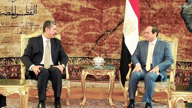 الرئيس المصري عبدالفتاح السيسي مستقبلا مخالد بحاح، نائب رئيس الجمهورية اليمنية ورئيس مجلس الوزراء﻿