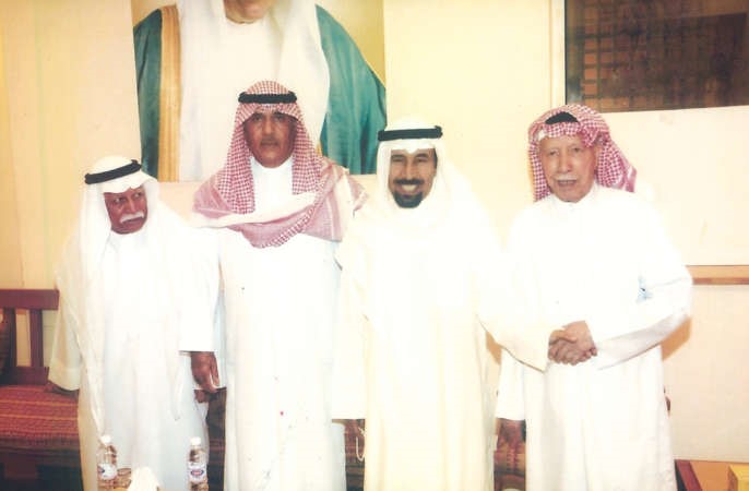 الشيخ علي الجابر يبارك للغانم بالسلامة