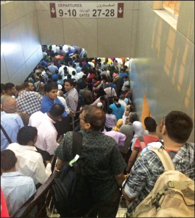 ازذحام شديد في مطار الكويت مساء الاثنين