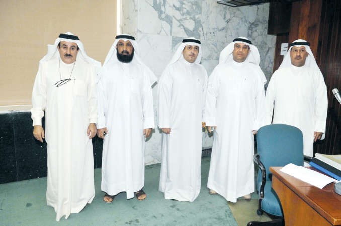 عادل الميع ومشعل الجويسري ويوسف الغريب ومانع العجمي واحمد الفضالة 
