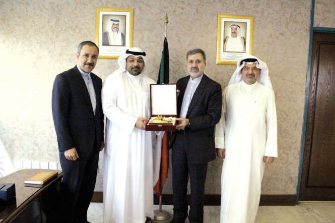 مدير عام مؤسسة الموانئ الكويتية الشيخ يوسف الناصر يستقبل السفير الايراني