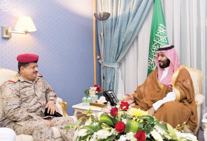 صاحب السمو الملكي الامير محمد بن سلمان ولي ولي العهد النائب الثاني لرئيس مجلس الوزراء وزير الدفاع السعودي
﻿﻿خلال استقباله رئيس الاركان اليمني اللواء الركن محمد علي المقدشي امس الاول		 واس 
﻿