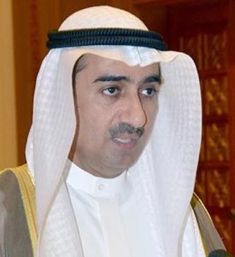وزير التجارة والصناعة ديوسف العلي