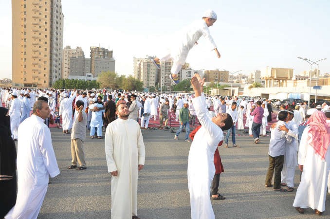 فرحة العيد للكبار والصغار			قاسم باشا﻿