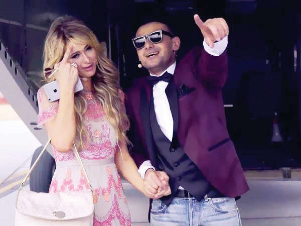 رامز وپاريس هيلتون في رامز واكل الجو