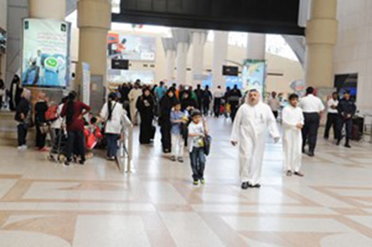 «الداخلية»: أكثر من 44 ألف مسافر غادروا البلاد خلال 48 ساعة