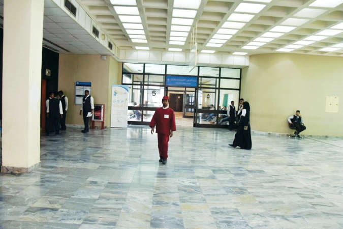 الهدوء يسود بعض قطاعات وزارة الشؤون