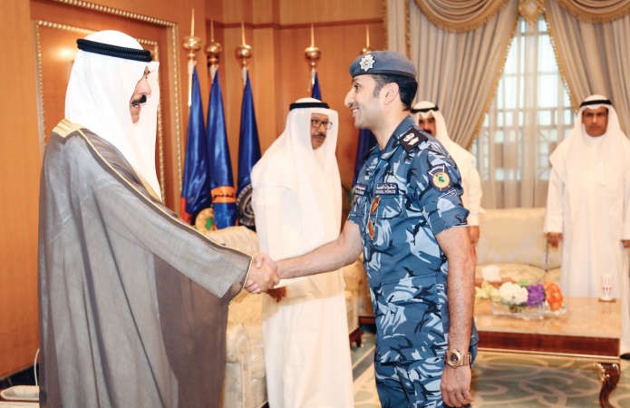 الشيخ محمد الخالد خلال استقبال المهنئين﻿