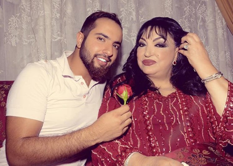 بالصور.. تعرف على سبب بكاء سميرة توفيق في حفل تكريمها