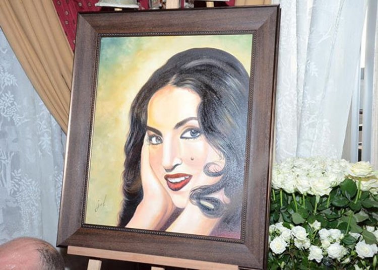 بالصور.. تعرف على سبب بكاء سميرة توفيق في حفل تكريمها