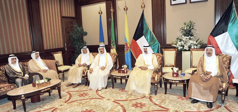 صاحب السمو الامير خلال استقباله الوفد الشعبي الكويتي بحضور سمو ولي العهد الشيخ نواف الاحمد﻿