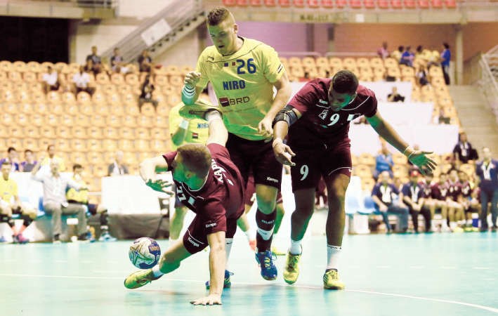 لاعبو قطر عجزوا عن مقارعة الرومانيين 