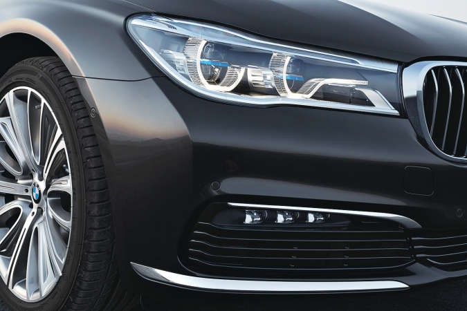 BMW الفئة السابعة الجديدة كلياً ثورة في عالم الفخامة المعاصرة