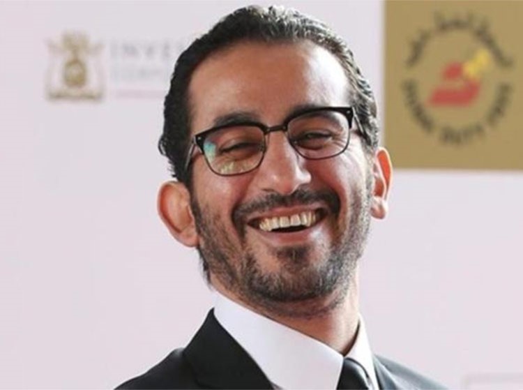 أحمد حلمي يسخر من أحلام !