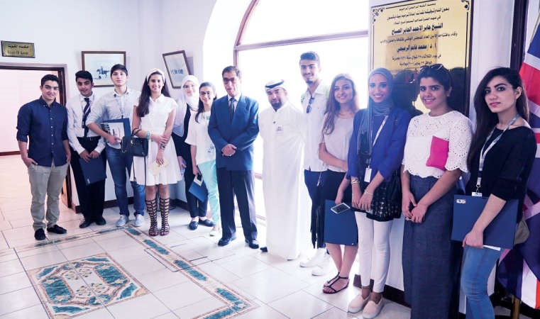 جانب من زيارة الطلاب لمركز بيت ديكسون التاريخي ﻿