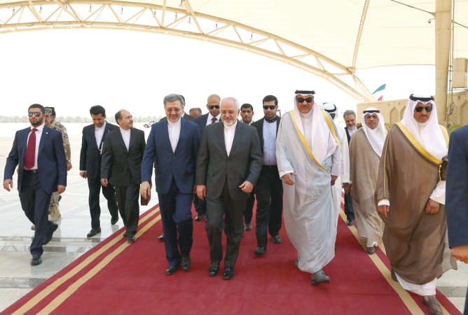  الشيخ صباح الخالد مستقبلا وزير خارجية ايران محمد جواد ظريف 
