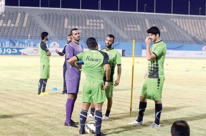الحارس نواف الخالدي في التدريبات 