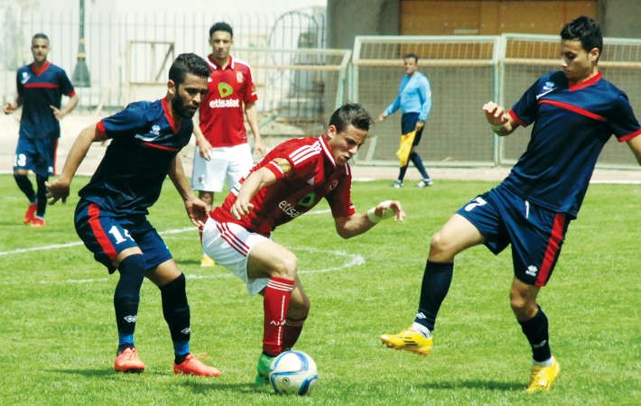 الاحمر مستعد لمواجهة سموحة 