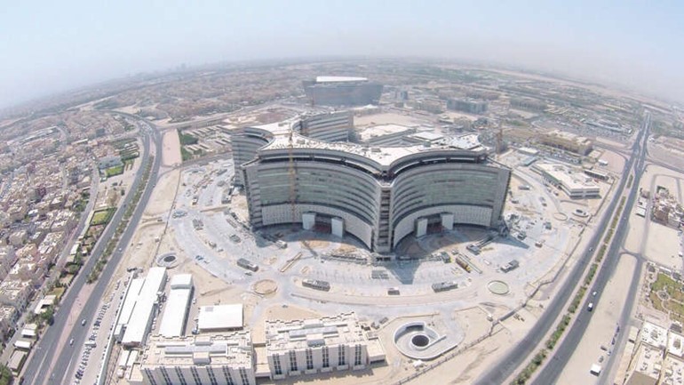 الاعمال في مشروع المستشفى 
