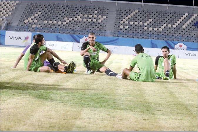 لاعبو الازرق في التدريبات الاخيرة 