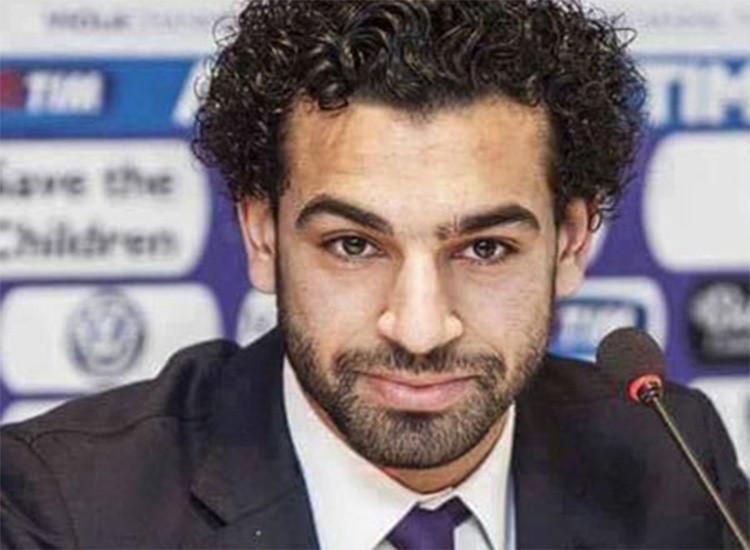 بالفيديو.. استقبال جنوني من جماهير روما لمحمد صلاح