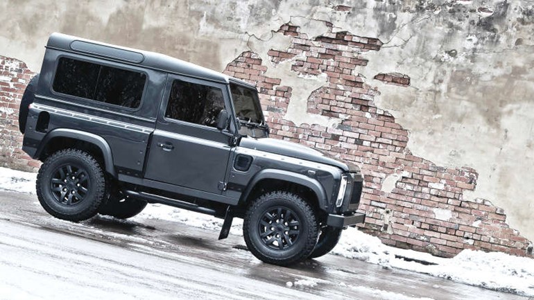 لاند روفر ديفيندر.. مستمرة حتى أوائل العام 2016