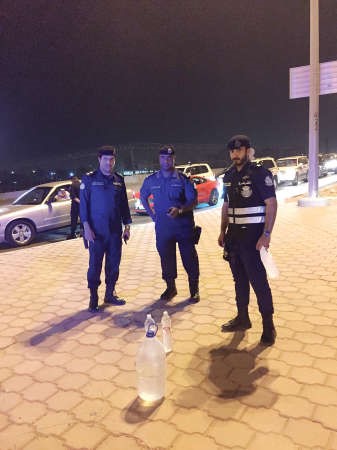 خمور ضبطت في حملة امن الاحمدي﻿