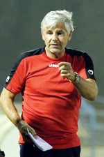 مدرب ازرق الشباب الهولندي وليام لوشيوس