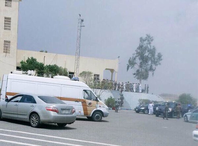 الداخلية السعودية: استشهاد عشرة من قوات الطوارئ وثلاث عاملين في تفجير مسجد القوات واصابات بالغة