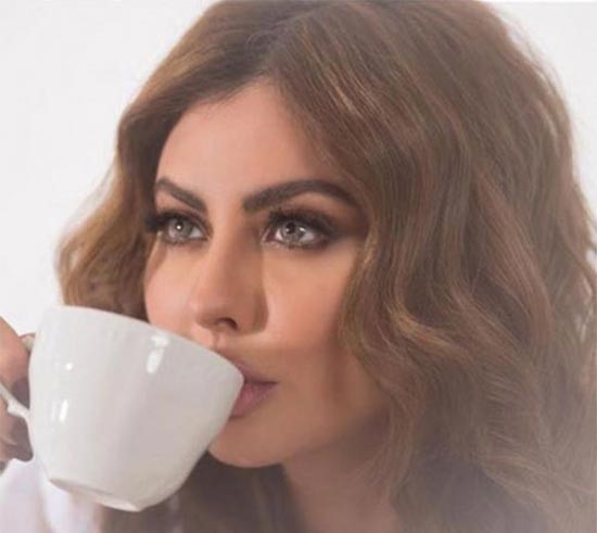 بالصور.. الجمهور يشبه الفنانة مريم حسين بالهندية أشواريا راي