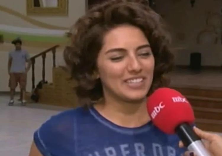 بالفيديو.. هيا عبد السلام وزوجها يكشفان ميولهما الرياضية