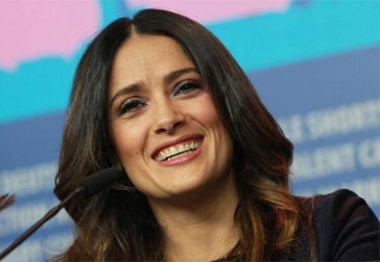 سلمى حايك: عانيت من العنصرية لأننى من أصول عربية ومكسيكية