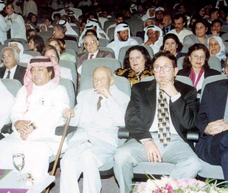 حكايات عن الراحل نور الشريف... وماذا حدث لبوسي بعد وفاته وفي جنازته؟ 