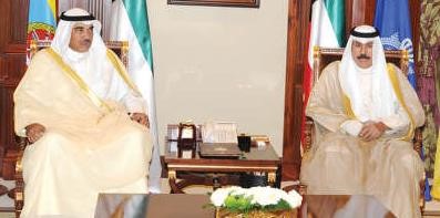 سمو نائب الامير وولي العهد الشيخ نواف الاحمد مستقبلا رئيس مجلس الوزراء بالانابه الشيخ صباح الخالد﻿
