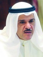 الشيخ سلمان الحمود خلال الاجتماع