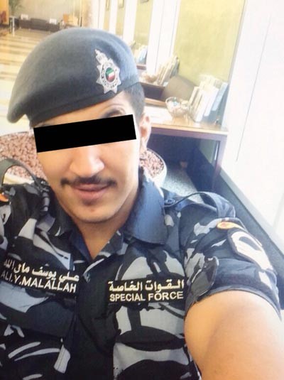 صورة للشاب من على هاتفه الخاص