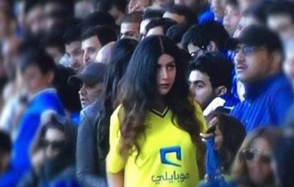 مشجعات سعوديات في لندن تويتر