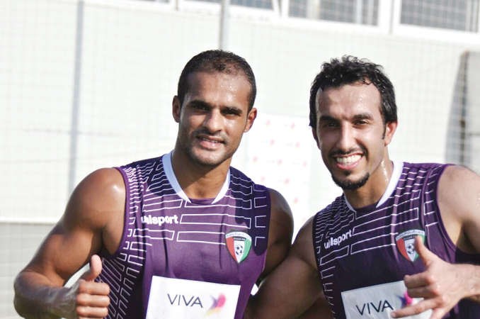 بدر المطوع مع فهد عوض بعد انتهاء التدريب