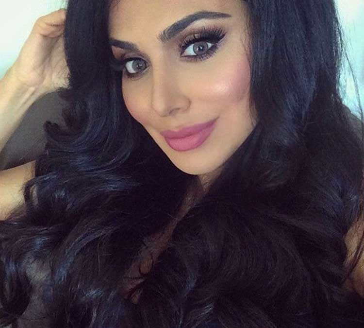 بالصور.. تعرف على العراقية التي تفوق أحلام وهيفاء واليسا شهرة على إنستغرام!