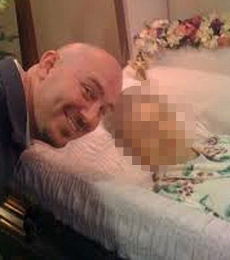 بالصور.. موقع روسي يقدم جوائز لأجمل "سيلفي مع جثة"