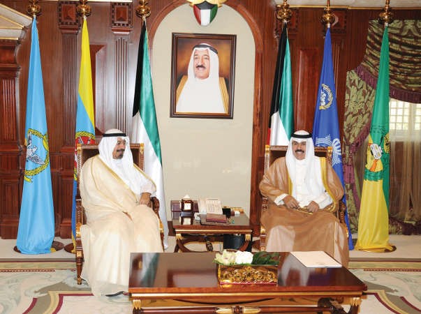 سمو نائب الامير وولي العهد الشيخ نواف الاحمد مستقبلا الشيخ دمحمد الصباح