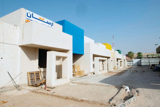 «صناعات الغانم» تتكفل بترميم 6 بيوت للأيتام