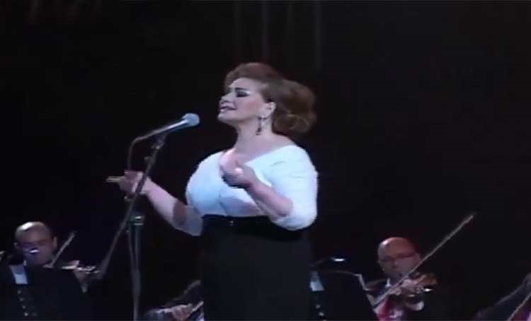 بالفيديو والصور.. ميادة الحناوي: مساء الخير للشعب اللبناني العظيم.. بحبكن كتير