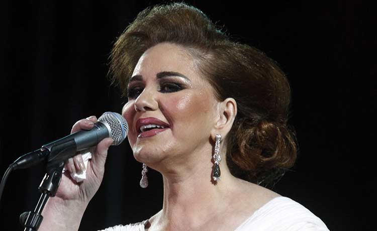 بالفيديو والصور.. ميادة الحناوي: مساء الخير للشعب اللبناني العظيم.. بحبكن كتير