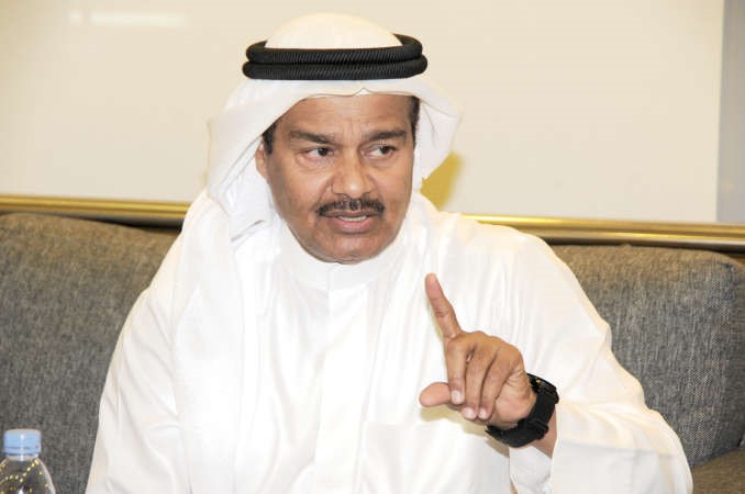 عبدالرحمن العقل: أتمنى من بعض الفنانين أن يمسكوا ألسنتهم ولا يذموا ببلدهم ولا بمسرحهم!