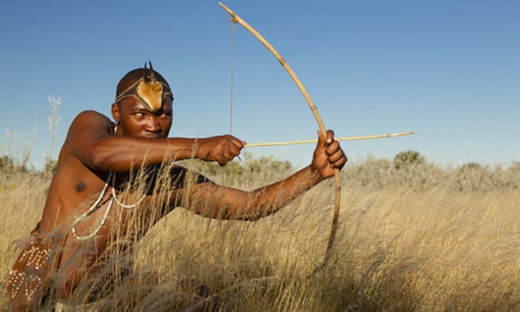بالصور والفيديو.. حقائق غريبة عن القبائل في العالم