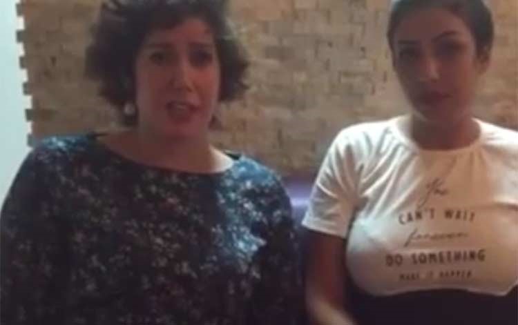 بالفيديو.. لبنانيتان تهاجمان المعلقين المصريين: ما شفتوا بثورتنا الا الشورتات والمايوهات؟!